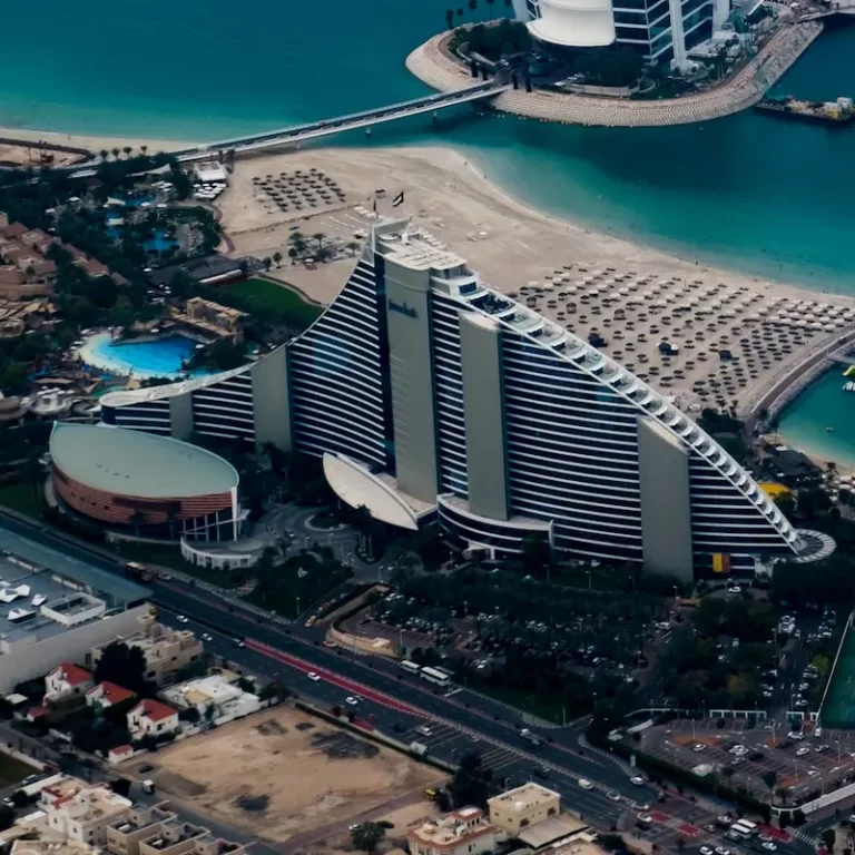 venue of future-innovation-summit-2023-dubai-robot hotel jumeirah beach